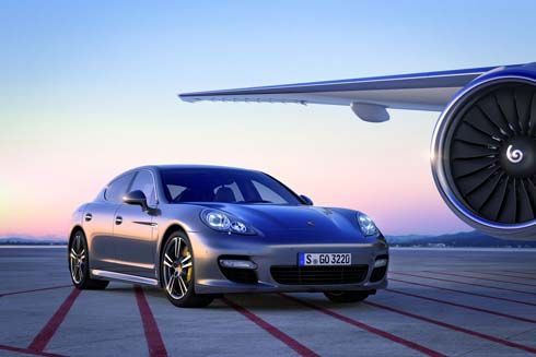 ใหม่ Porsche Panamera Turbo S สปอร์ตคูเป้ 4 ประตู เวอร์ชั่น "เกิดมาแรงกว่า"