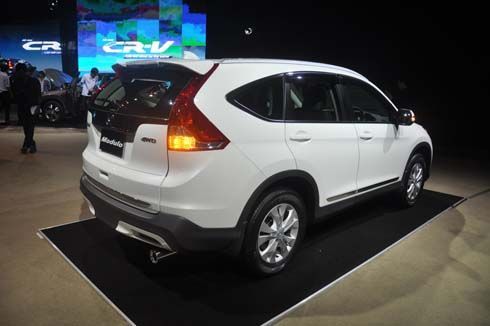 Honda CR-V, BMW 3-Series, Toyota Prius Plug-In ติดโผชิง 'รถยอดเยี่ยมยุโรป 2013'
