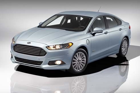 Ford เปิดตัว All-New Fusion/Mondeo มีทั้งระบบเบนซิน ไฮบริด และปลั๊กอินไฮบริด