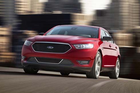Ford เปิดตัว Taurus และ Taurus SHO ไมเนอร์เชนจ์ปี 2013 ที่ New York Auto Show