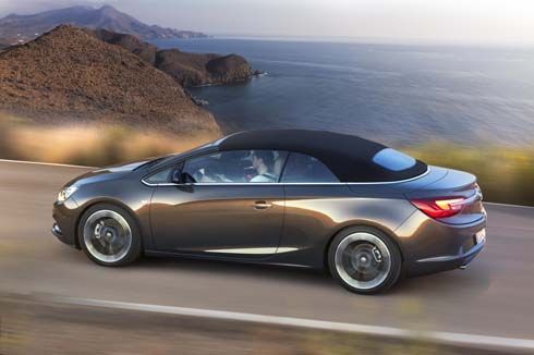 ใหม่ 2013 Opel/Vauxhall Cascada สปอร์ตเปิดประทุน ราคาย่อมเยาที่สุดในเซกเมนท์