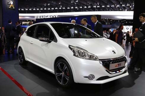 2013 Peugeot 208 Gti ตัวเล็กพลังแรง เปิดตัวที่ 2012 Paris Motor Show