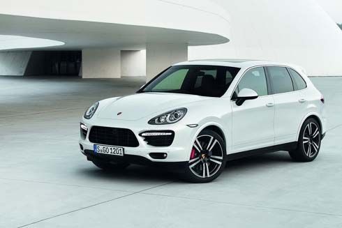 เปิดภาพและราคา 2013 Porsche Cayenne Turbo S รุ่นท็อปไลน์เวอร์ชั่นล่าสุด