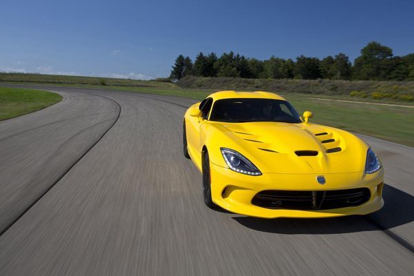 เติมพิษงู 2013 SRT Viper มาพร้อมแพ็คเกจเพิ่มสมรรถนะ Track Pack