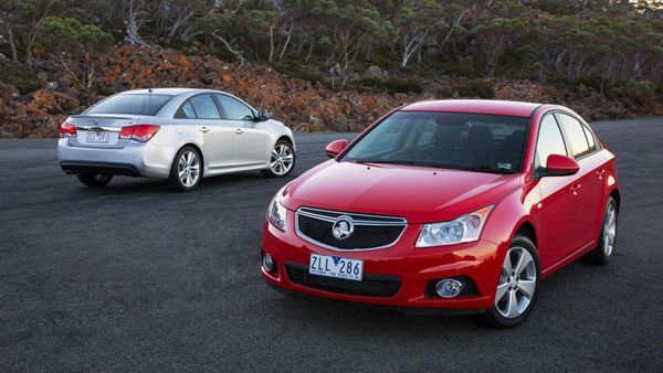 เทียบฟอร์ม 2014 Holden Cruze เวอร์ชั่นออสเตรเลีย มาพร้อมเครื่องยนต์เทอร์โบชาร์จรุ่นใหม่