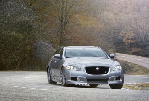 2014 Jaguar XJR ซีดานซูเปอร์พรีเมียมเผยโฉมอย่างเป็นทางการ