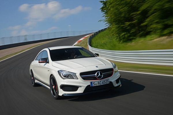 2015 Mercedes-Benz CLA Shooting Brake เปิดตัวแน่สิ้นปีนี้