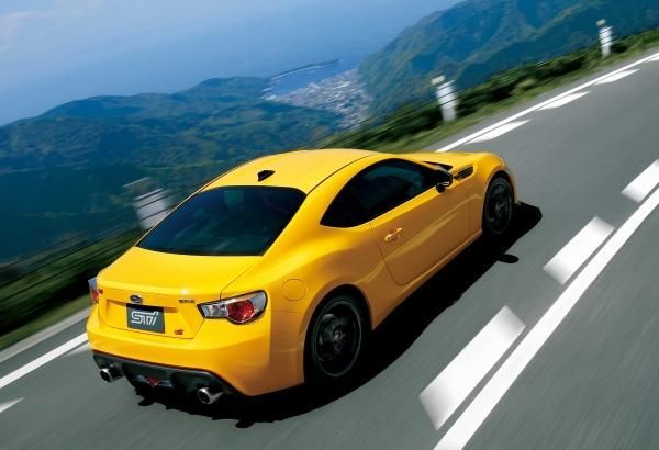 2015 Subaru BRZ tS STI หล่อเข้มดุดันทุกเส้นทาง