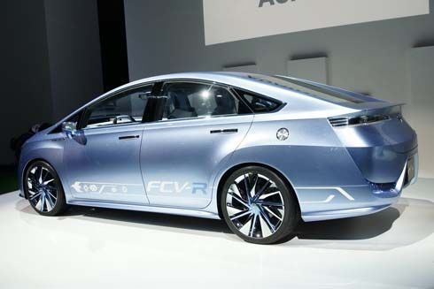 ปี 2015 เจอกัน! Toyota เครื่องยนต์ไฮโดรเจน ผลิตขายรุ่นแรกเป็นซีดาน