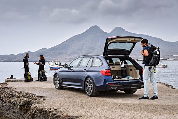 สำหรับคนชอบบรรทุกของ 2017 BMW 5-Series Touring