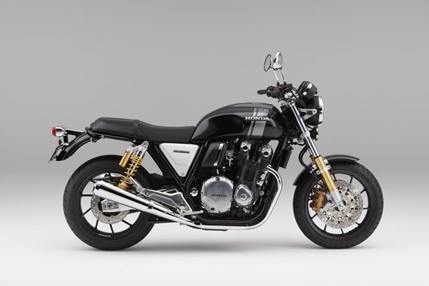 2017 Honda CB1100EX และ CB1100RS พื้นฐานเดียวกันเท่คนละสไตล์