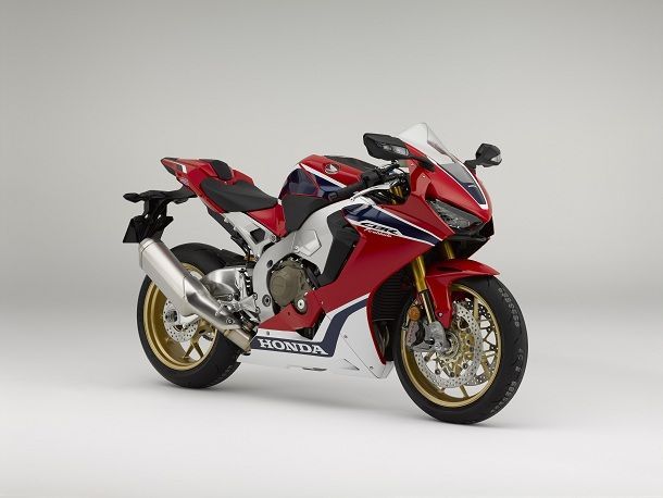 งดหยด 2017 Honda CBR1000RR มาทีเดียว 3 เวอร์ชั่นเทคโนโลยีแน่นคันจำกันตาแตก