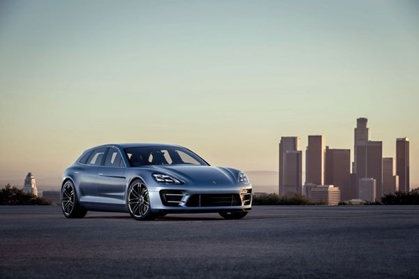 2017 Porsche Panamera มาพร้อมแพลทฟอร์มและเครื่องยนต์ใหม่แกะกล่อง