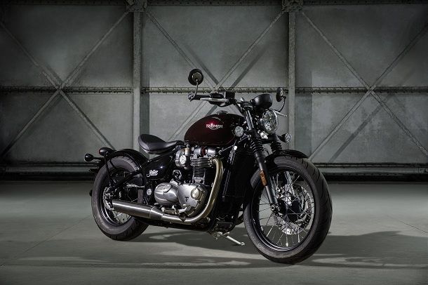 Triumph Bonneville Bobber อีกหนึ่งรุ่นต่างสไตล์จากตระกูล Bonneville