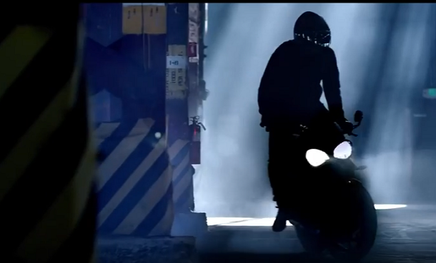 ทีเซอร์ตัวแรกของ Triumph Street Triple ที่สร้างมาตรฐานใหม่ของเน็กเก็ตเจ้าถนน