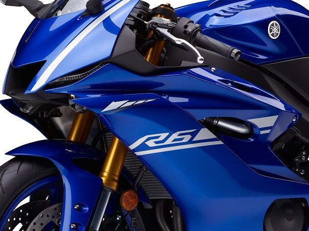 เคาะราคา 2017 Yamaha YZF-R6 และ TMAX รุ่นใหม่ในยุโรปพร้อมส่งมอบเดือนเมษายนนี้