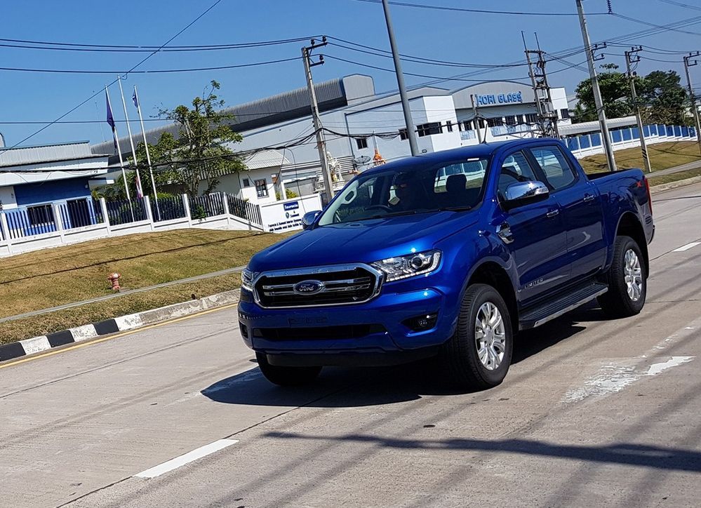 เผยภาพ Spyshot Ford Ranger Minorchange กระจังหน้าใหม่ เริ่มวิ่งทดสอบจริง ณ จังหวัดระยอง