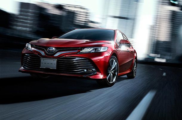 พาชม Toyota Camry โฉมใหม่เปิดตัวทำตลาดแดนปลาดิบ