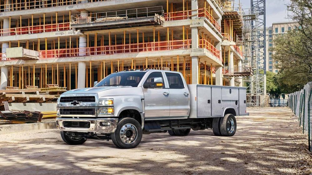 Chevrolet Chassis Trucks รุ่นใหม่เตรียมเปิดตัว พร้อมการดีไซน์โลโก้กระจังหน้าใหม่เพื่อการไหลเวียนอากาศที่ดีขึ้น