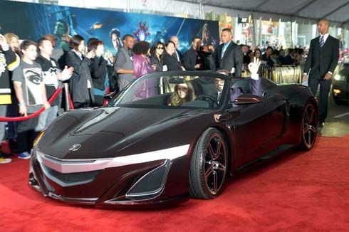 Acura NSX Roadster รถคู่กายพระเอก The Avengers อวดโฉมในการเปิดตัวภาพยนตร์