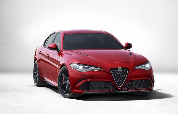 ทางเลือกใหม่! Alfa Romeo Giulia ซีดานสุดสปอร์ต