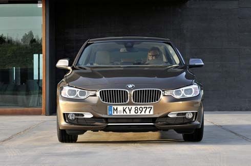 คลิปวิดีโอ BMW 3-Series 2012 ซีดานหรูโฉมใหม่ ทั้งภายในและภายนอก รวม 10 คลิป