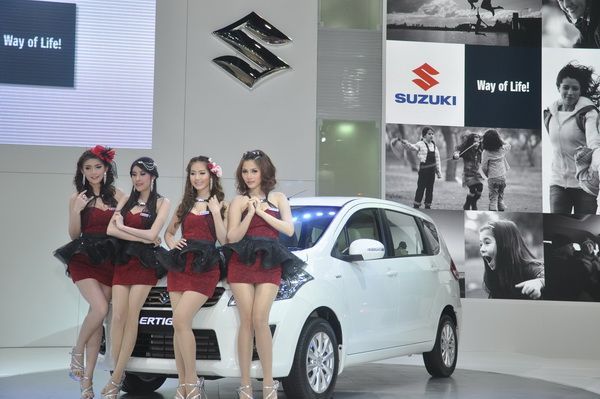 Suzuki อวด MPV 3 แถว 7 ที่นั่ง “ALL NEW SUZUKI ERTIGA” มอบสิทธิพิเศษในงานมอเตอร์โชว์ 2556 คาดยอดจองรวมทะลุ 2,000 คัน