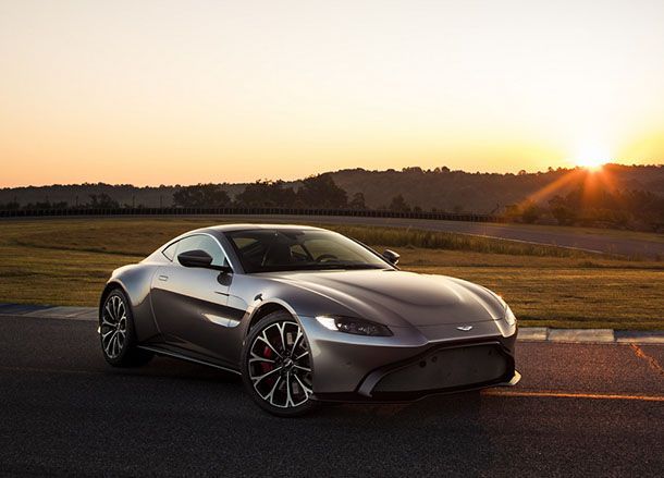 Aston Martin สนใจทำรถสปอร์ตพลังงานไฟฟ้าคู่แข่ง Tesla Roadster