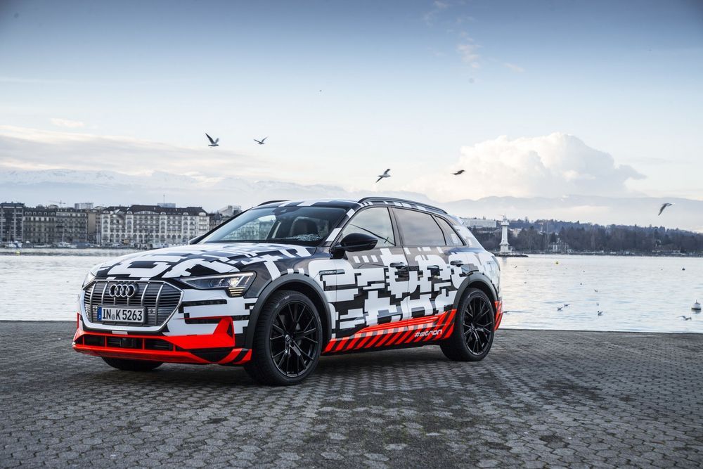 2019 Audi E-Tron พร้อมเทคโนโลยีจ่ายค่าทางด่วนอัตโนมัติ