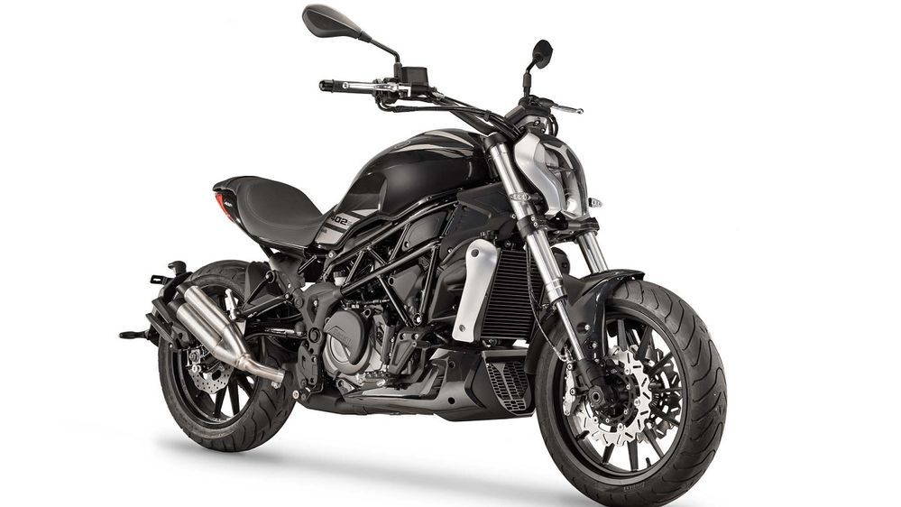 Benelli 402S งานก็อปลดเกรดจากแบรนด์สายเลือดจีน