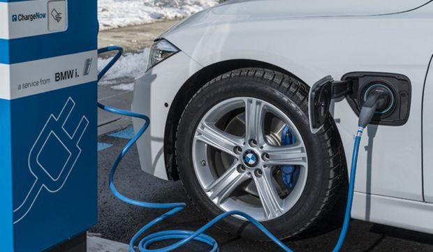 BMW 3-Series เจนต่อไปจะมีเวอร์ชั่นพลังงานไฟฟ้า