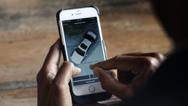 BMW 5 Series รุ่นใหม่มาพร้อมฟังก์ชั่น Remote 3D View ดูบรรยากาศรอบตัวรถผ่านมือถือ