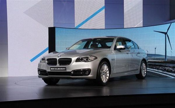 BMW 530Le ขุมพลังปลั๊กอินไฮบริด 2.0 ลิตรเปิดตัวทำตลาดแดนมังกร