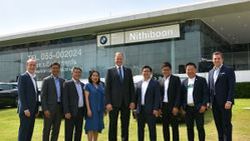 BMW ขยายความสำเร็จสู่ภาคเหนือตอนล่าง เปิดตัวโชว์รูมใหม่อลังการ 150 ล้านบาทที่จังหวัดพิษณุโลก
