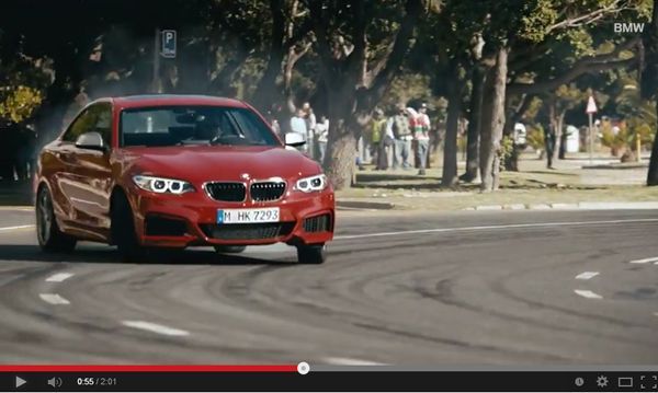 อย่างเทพ! BMW M235i โชว์ดริฟท์สุดมันส์ในวีดีโอ "Driftmob"