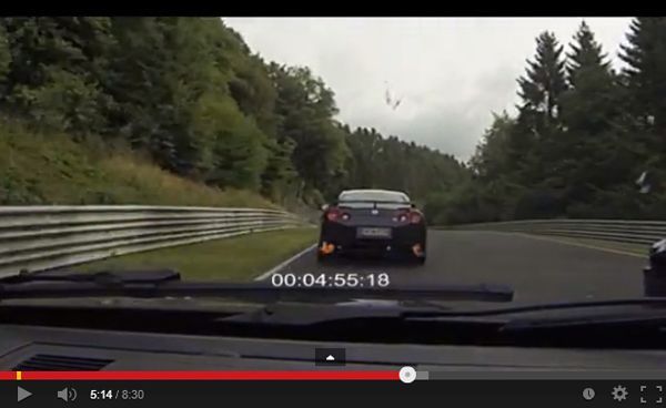สุดมันส์! BMW M3 E92 ไล่กวด Nissan GT-R ในเนอร์เบิร์กริง