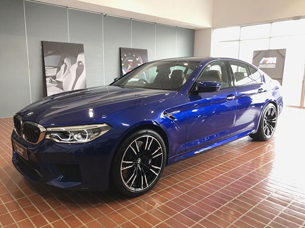 เปิดตัว BMW M5 สปอร์ตซีดานเน้นความแรงคู่ความหรู ค่าตัว 13.339 ล้านบาท