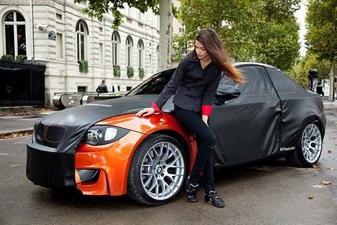 BMW Series 1 M Coupe สปอร์ตคูเป้เล็กแต่งแรง เปิดตาโชว์ขาอ่อนที่ Arc de Triomphe