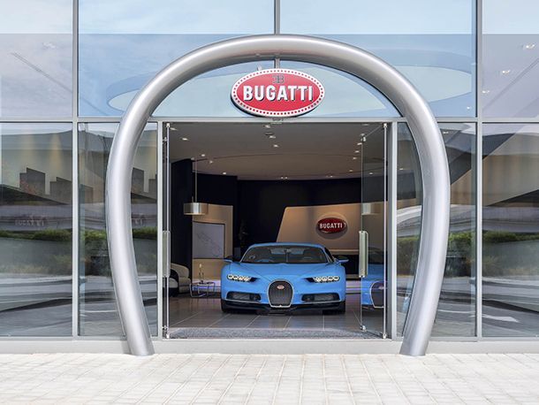 Bugatti เปิดโชว์รูมที่ใหญ่ที่สุดในโลกที่ดูไบ