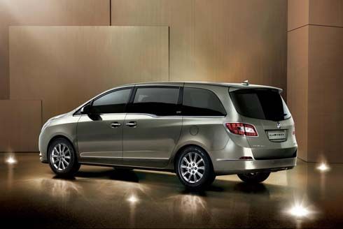 Buick GL8 มินิแวนสุดหรู รุ่นปี 2011 เปิดตัวแล้วที่ประเทศจีน ราคาเริ่มต้น 2.88 แสนหยวน