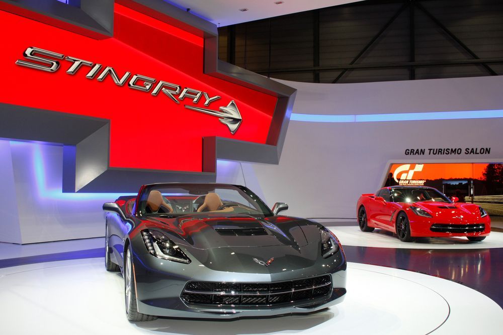 Chevrolet เปิดผ้าคลุม Corvette Stringray Convertible รุ่นเปิดประทุน