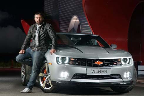 Chevrolet Camaro 2011 หล่อนอกไม่พอ ขอแต่งในเป็นพิเศษ Vilner จัดให้ทันที