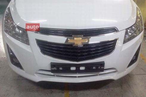 โผล่แล้ว Chevrolet Cruze ไมเนอร์เชนจ์รุ่นปี 2012?! ดุดัน โฉบเฉี่ยว มากขึ้นกว่าเดิม