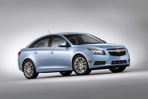 GM ซุ่มพัฒนา Chevrolet Cruze Plug-In Hybrid หวังเบียด Toyota Prius Plug-In Hybrid