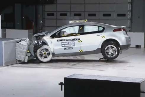 Chevrolet Volt ควง Nissan Leaf รับเรตติ้งสูงสุดด้านความปลอดภัยในการชนจาก IIHS