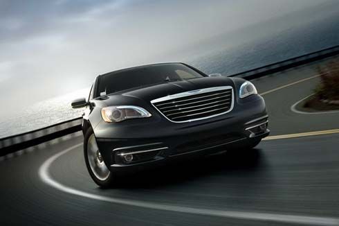 เผยโฉม Chrysler 200 ซีดานหรูภายใต้ชื่อใหม่ของ Sebring ไมเนอร์เชนจ์ปี 2011
