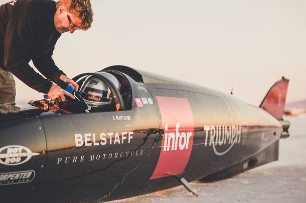 ดับฝัน Guy Martin ยุติการซิ่งสร้างสถิติโลกหลังเกิดอุบัติเหตุรถเสียการยึดเกาะ