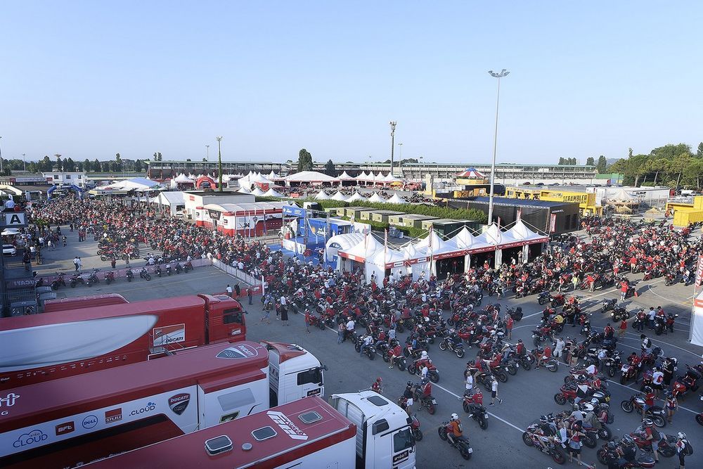 DUCATI ฉลองครบรอบ 25 ปี ดูคาติ มอนสเตอร์ในงาน World Ducati Week 2018