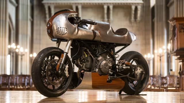 Ducati Hypermotard796 Cafe' Racer งานแต่งสุดดิบของโมตาร์ดตัวแรง