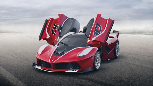 แรงกระชากวิญญาณ Ferrari FXX K เปิดตัวจริงพร้อมแรงม้ากระฉูด 1,050 ตัว